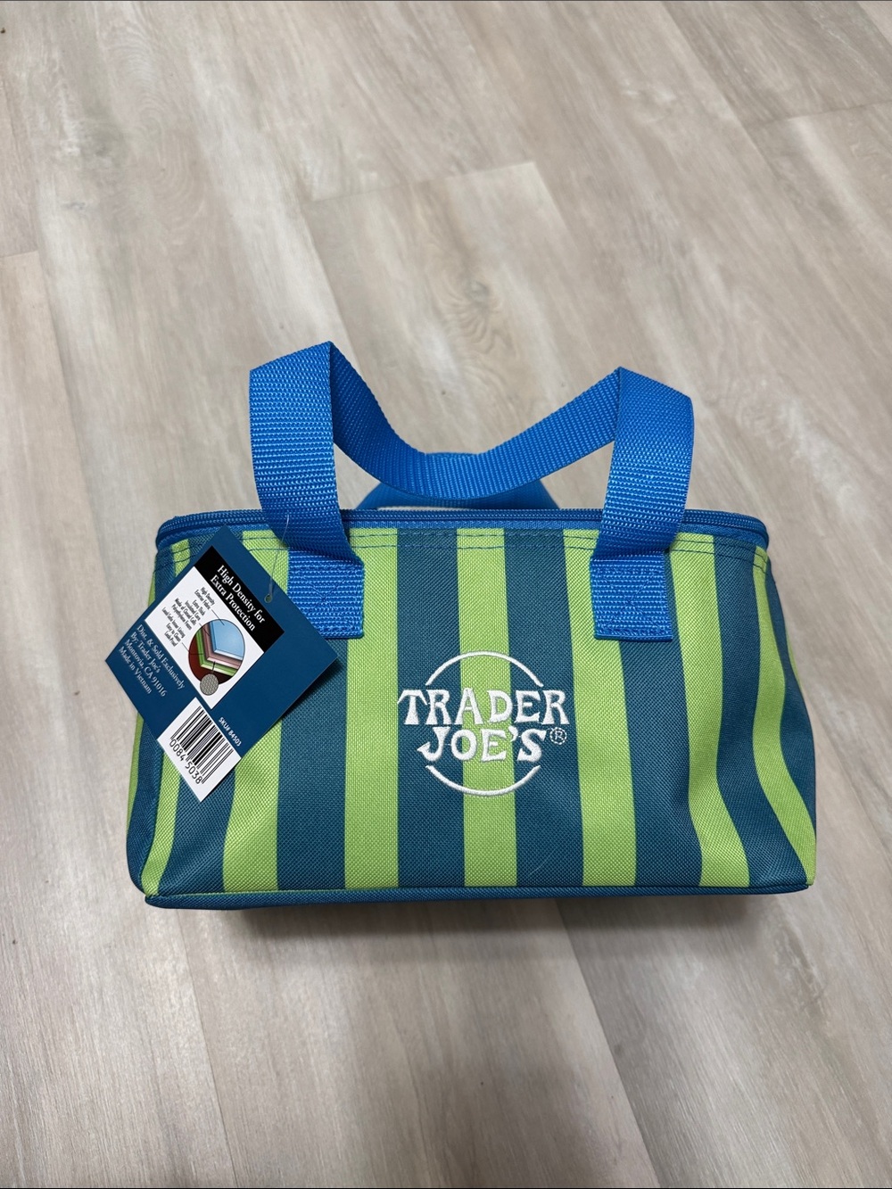 Trader Joe's Striped Cooler in Blue and Lime Green Lunch Bag